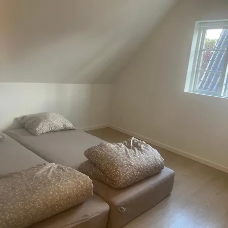 Charming With View, Tennis Court- 5 Minutes From Center * オーデンセ