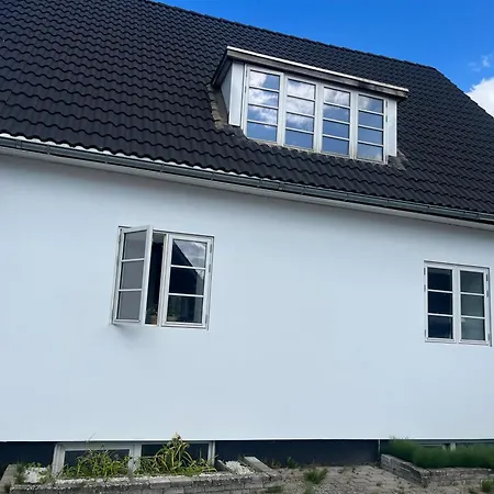 Апартаменты Charming With View, Tennis Court- 5 Minutes From Center